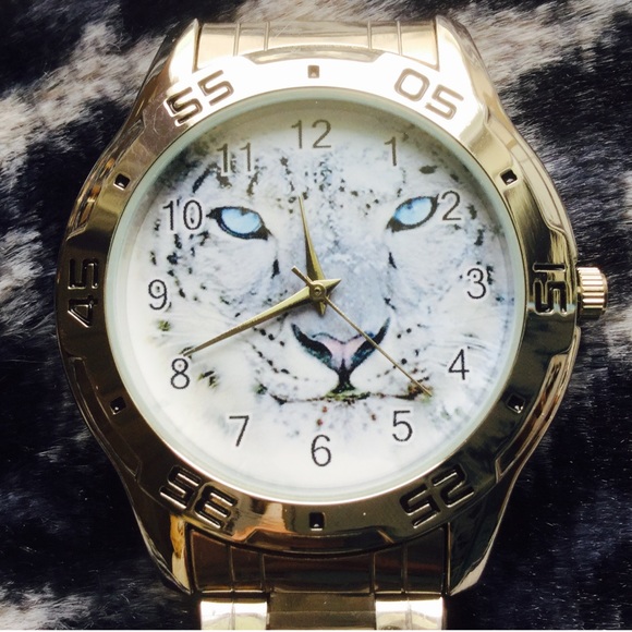 NEW STAINLESS STEEL CHROME SNOW LEOPARD WATCH - Picture 1 of 5